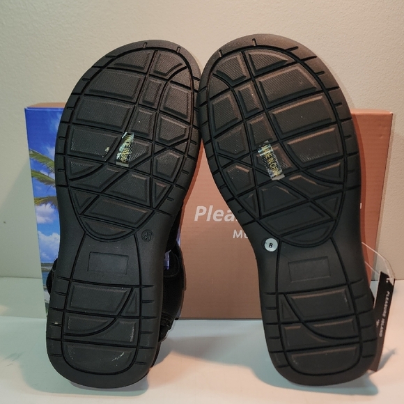 Black Memory Foam Sandals main image 8